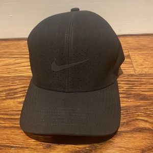 Nike Classic99 Dri-Fit Golf Hat